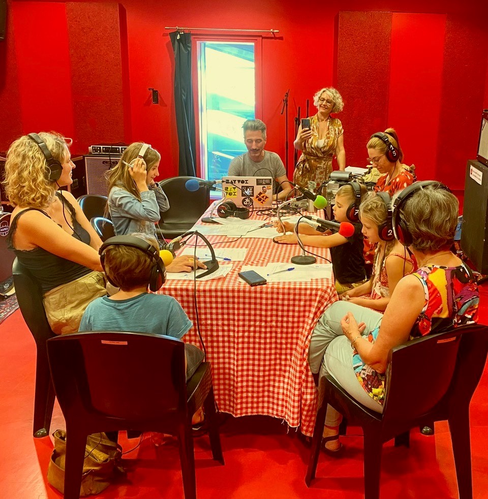 Comme à la radio.jpg