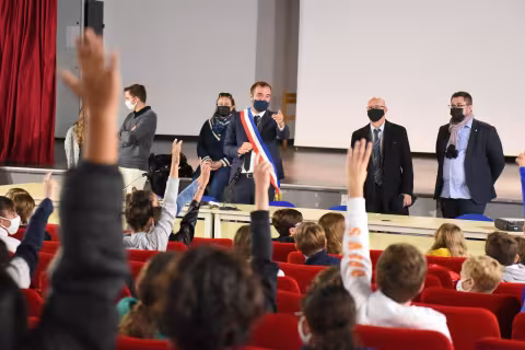 Michaël Delafosse a rencontré les délégués de classe du collège Joffre ce matin pour un échange citoyen