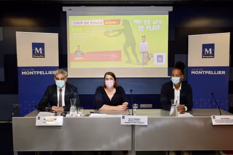 la Ville de Montpellier a lancé aujourd'hui la 2è édition du dispositif "Coup de pouce jeune" pour faciliter les activités sportives et culturelles des jeunes de moins de 16 ans