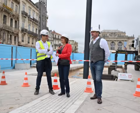 FP : Mise en place de poteaux nécessaires à la création de fosses d'arbres - Projet d'embellissement Comédie-Esplanade