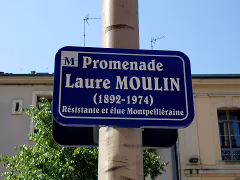 Montpellier rend un vif hommage à Laure Moulin et la promenade des Arceaux porte désormais son nom