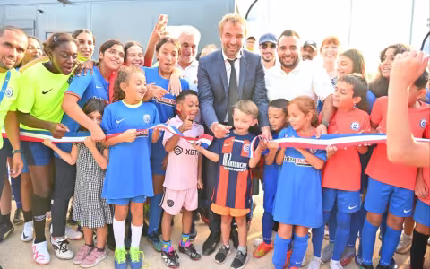 De nouveaux équipements pour le stade Paul Valery et le FC Pas du Loup, quartier Croix d'Argent