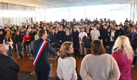LA VILLE DE MONTPELLIER A REMIS AUX JEUNES CITOYENS MONTPELLIERAINS LEUR PREMIERE CARTE D'ELECTEUR