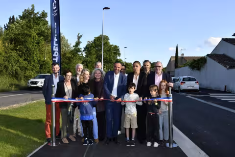 Inauguration de la piste cyclable Route de Montpellier à Prades-le-Lez, partie intégrante de la Véloligne 11, reliant le nord de Montpellier à Prades-le-Lez