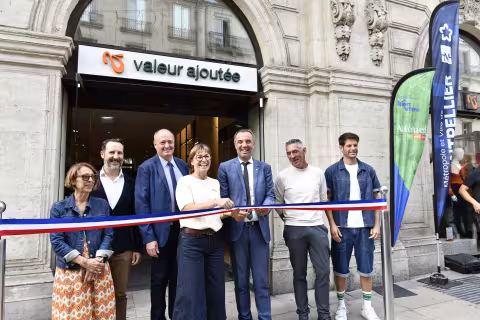 Visite en avant-première de Valeur Ajoutée, le concept-store de prêt-à-porter Femmes/ Hommes entièrement fabriqué en France